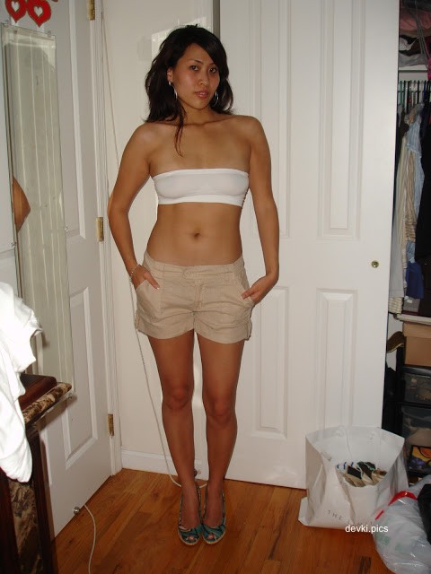 Hot Married Asian Babe Posing with Hairy Pussy - Amateur Explicit Photo