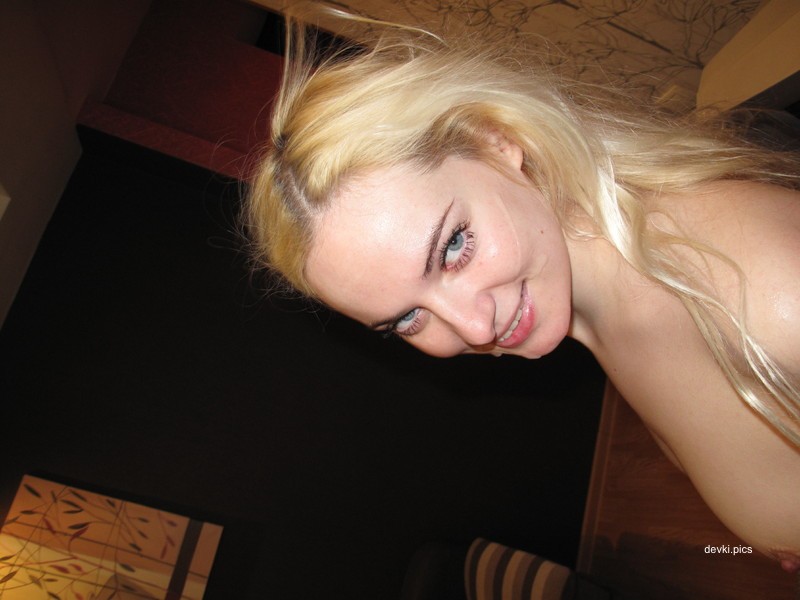 Amateur Blowjob Photos of Svetlana - Explicit Homemade Porn