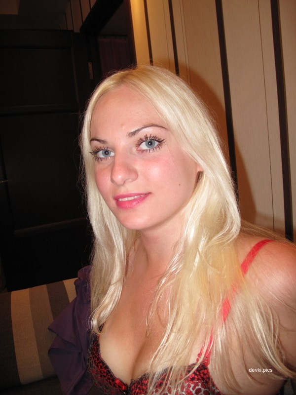 Amateur Blowjob Photos of Svetlana - Explicit Homemade Porn