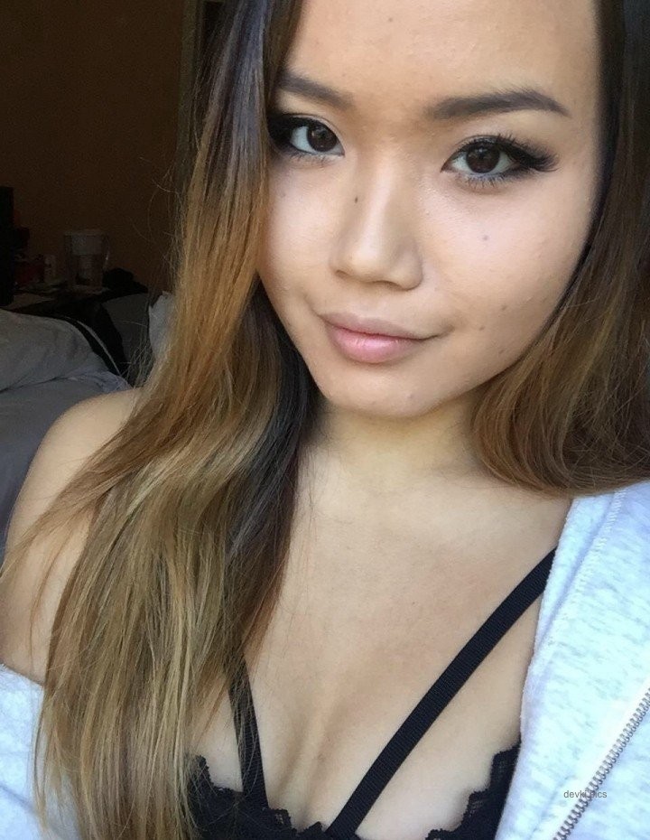 Sexy Asian in Thong: Explicit Amateur Erotic Photo