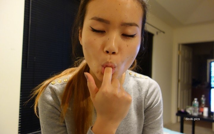 Sexy Asian in Thong: Explicit Amateur Erotic Photo