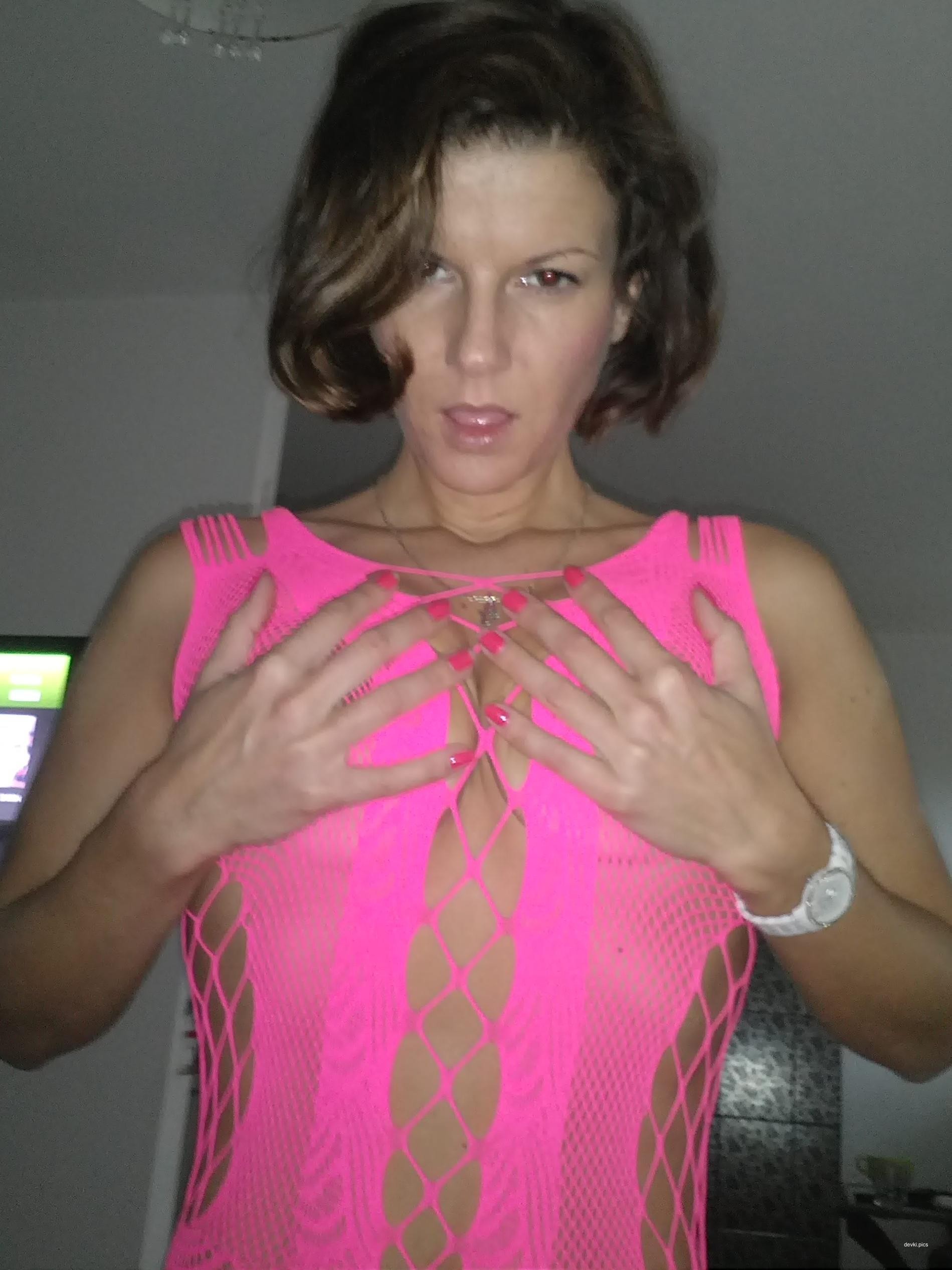 Hot Amateur Babe Loves Sucking Cock and Fucking in Public Places