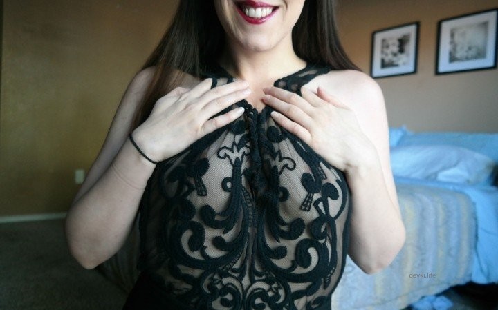 Hot Girl Masturbating Pussy - Amateur Porn Photo