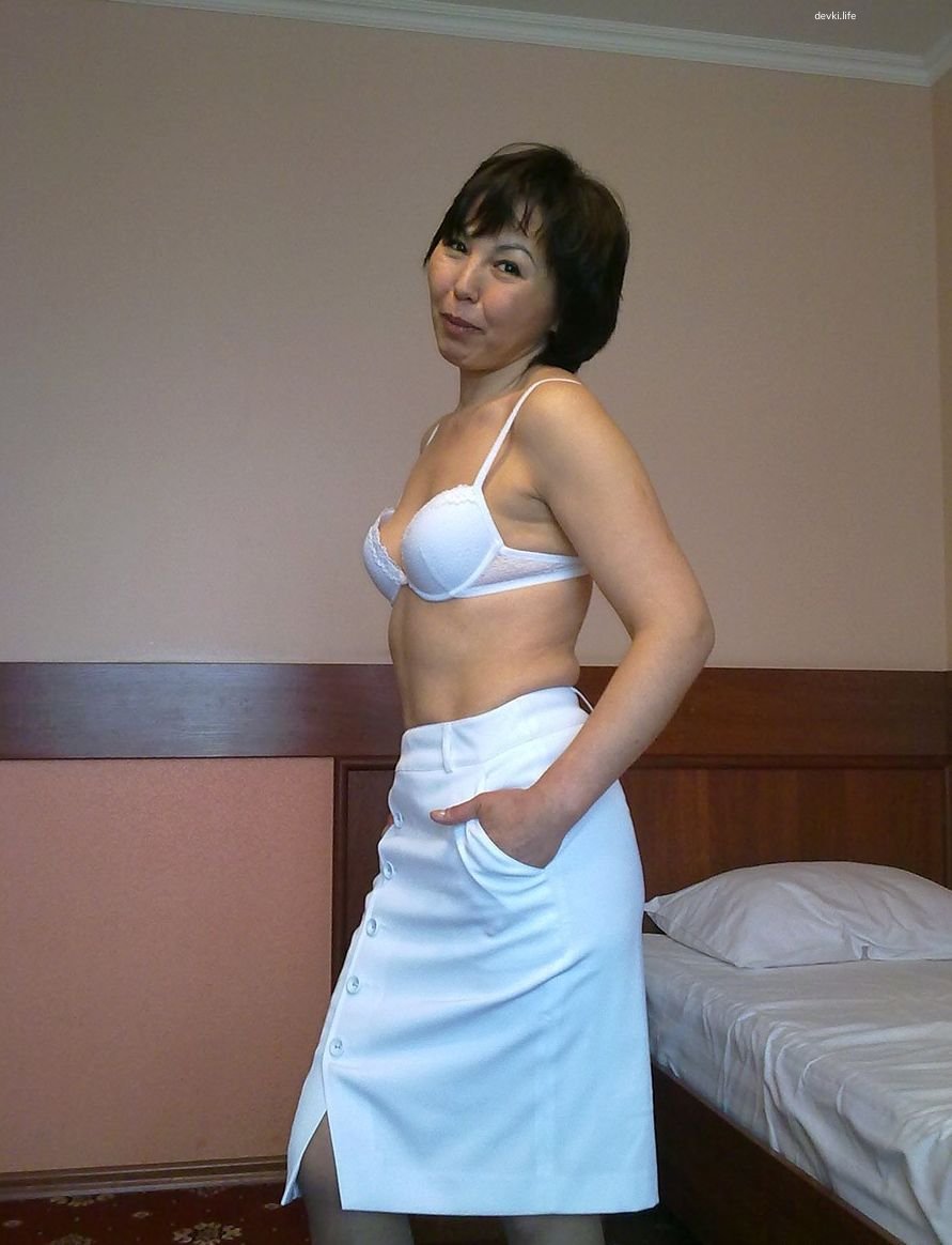 Naked Eastern Exotic Amateur Porn Photos - Explicit Asian Erotica