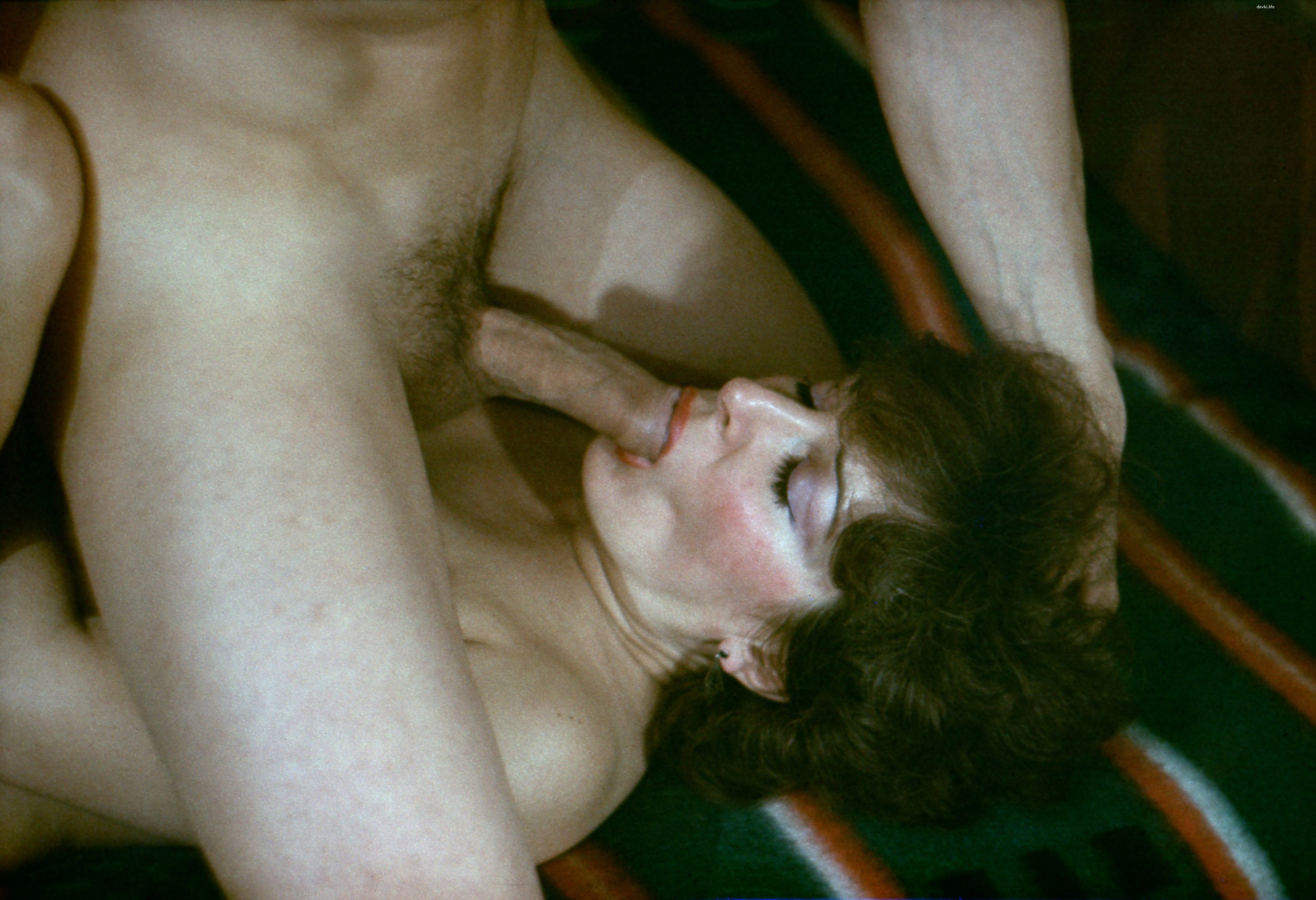 Mature 90s Lady Amateur Porn Photo Shoot: Explicit MILF Content!