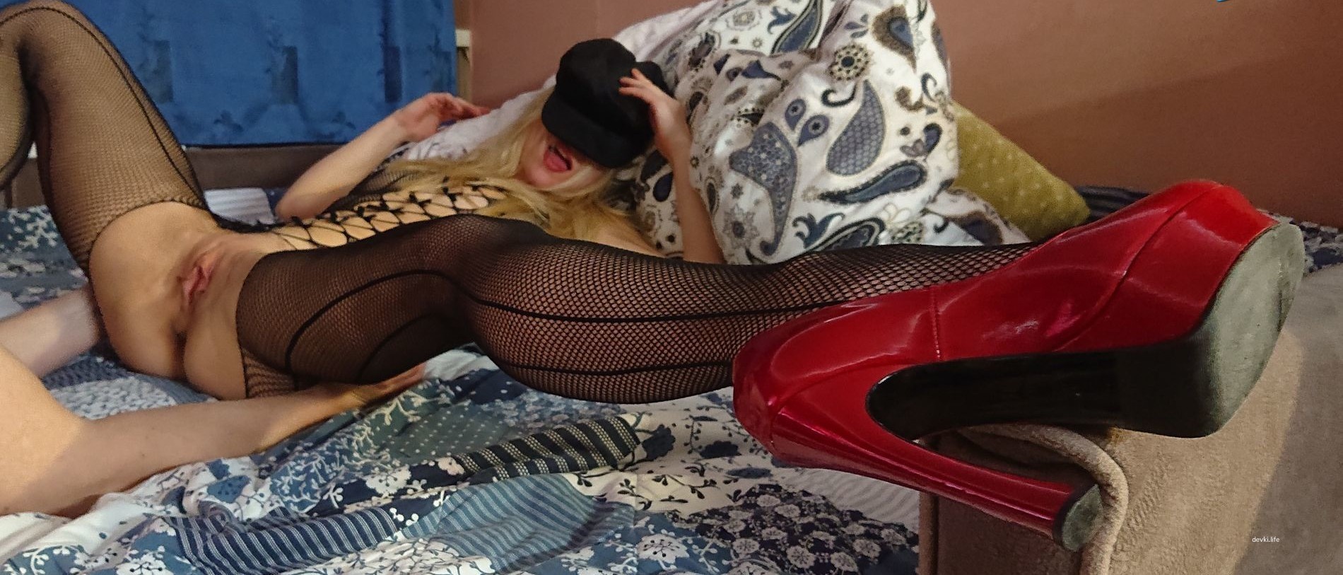 Hot Blonde Amateur Porn: Explicit Homemade Sex Photos