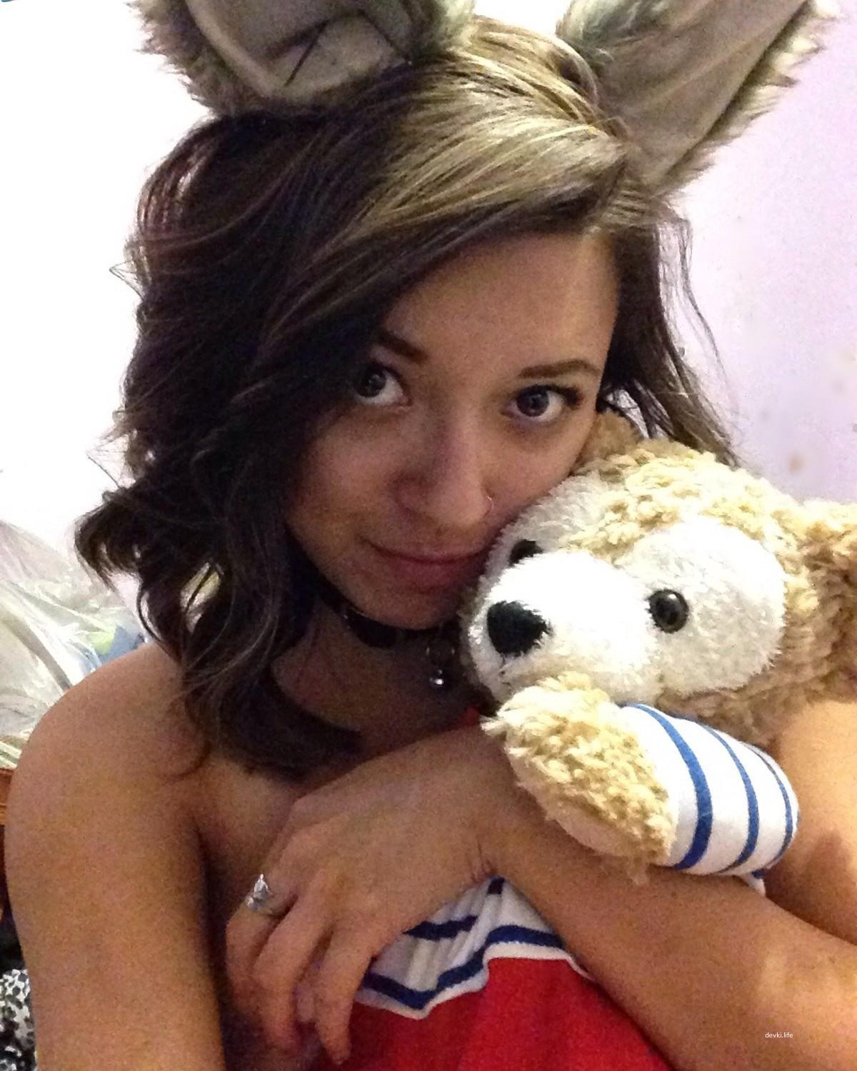 Explicit Asian Nude Selfie Amateur Photo - Naked Asian Girl in Provocative Pose