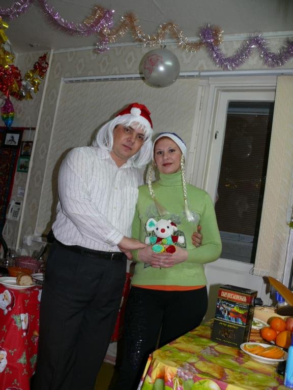 Family Sex Photos: Explicit Moments with Friend - Amateur Porn