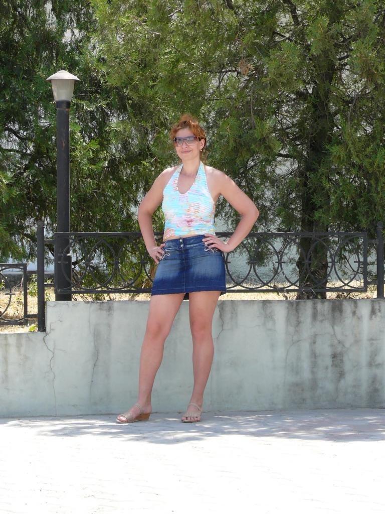 Family Sex Photos: Explicit Moments with Friend - Amateur Porn