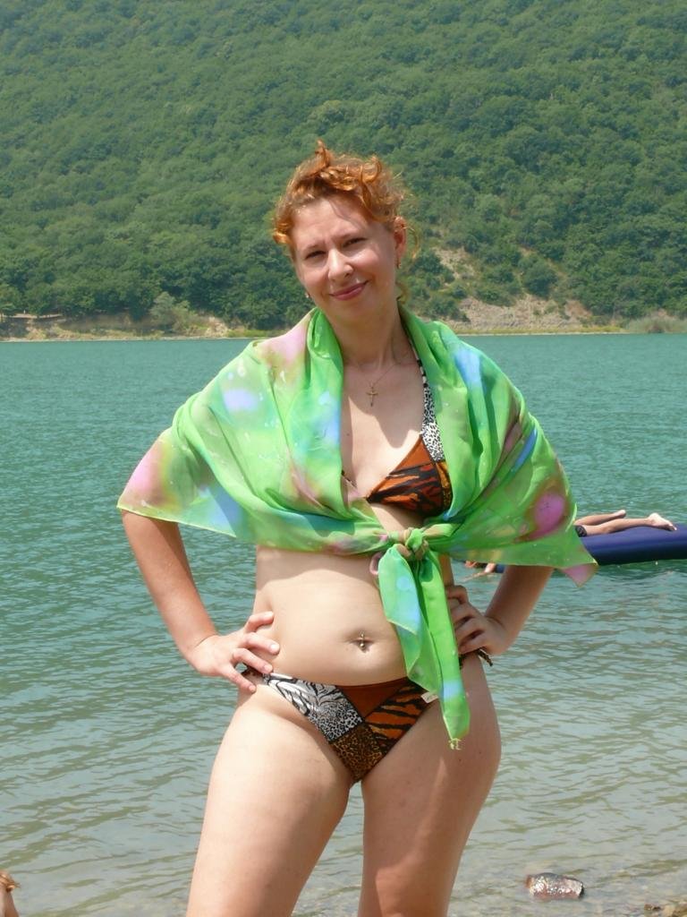 Family Sex Photos: Explicit Moments with Friend - Amateur Porn