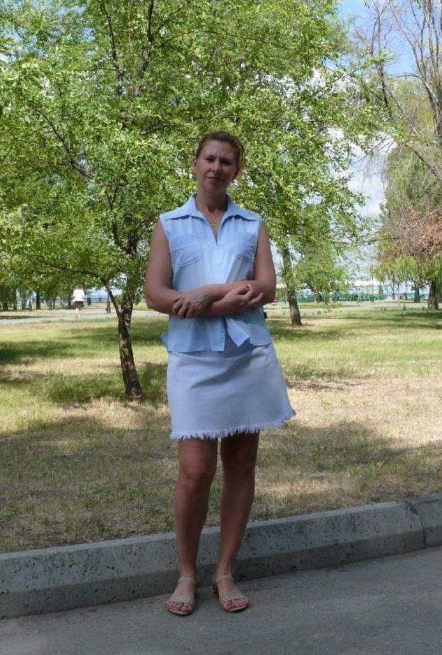 Family Sex Photos: Explicit Moments with Friend - Amateur Porn