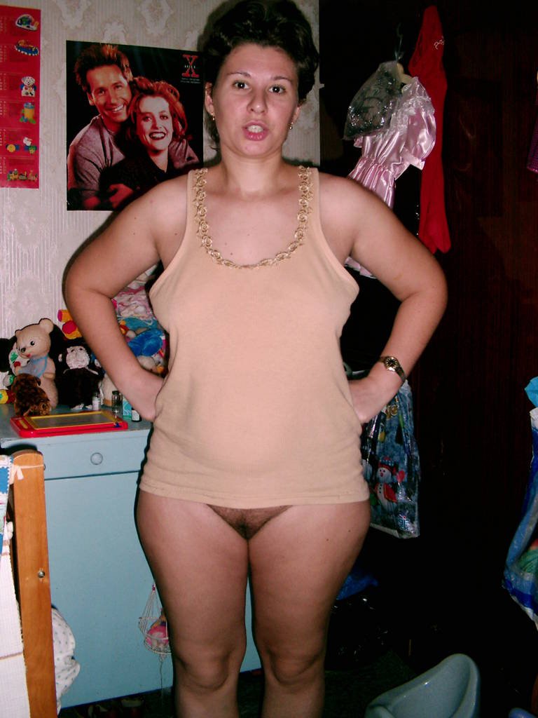 Family Sex Photos: Explicit Moments with Friend - Amateur Porn