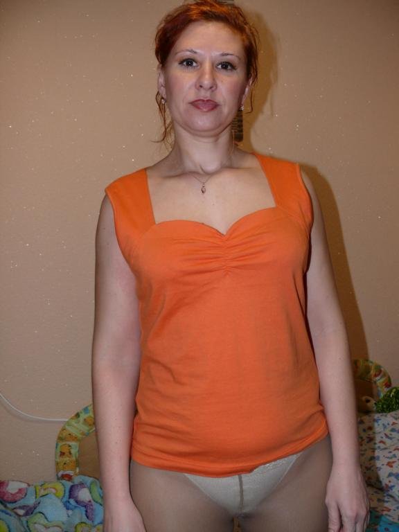 Family Sex Photos: Explicit Moments with Friend - Amateur Porn