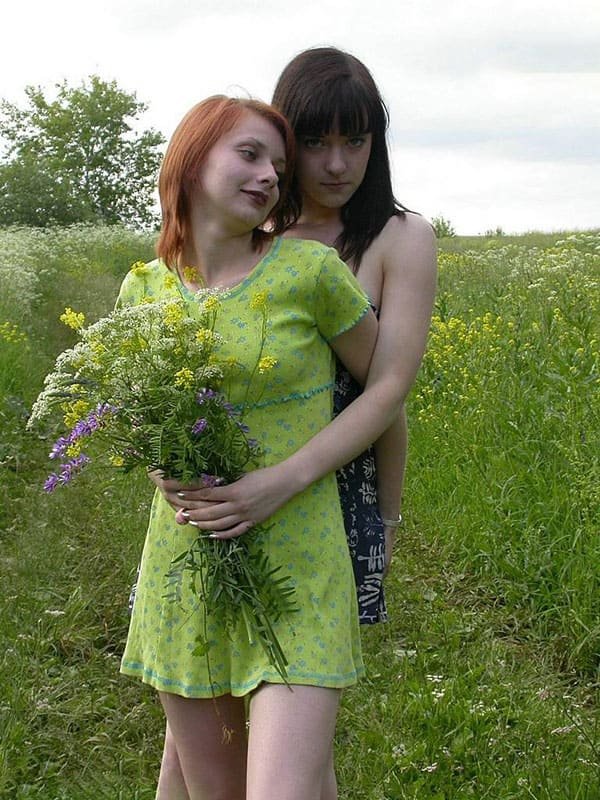 Wild Amateur Friends Having Outdoor Fun - Explicit Porn Photos