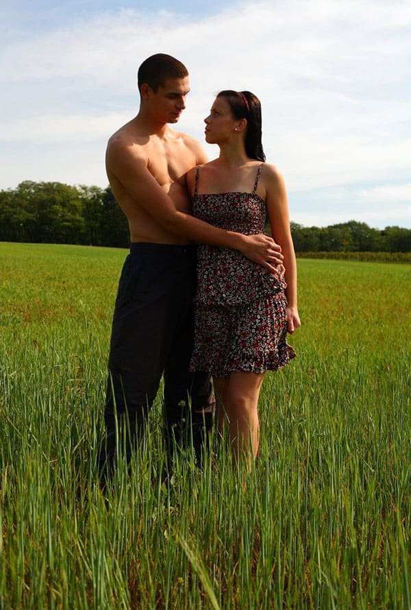 Young Couple's Outdoor Sex Adventure: Explicit Amateur Porn on Meadow