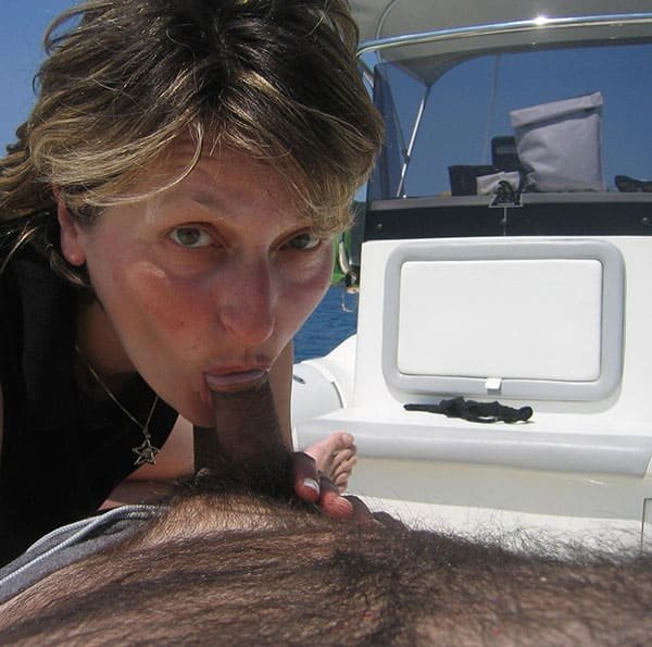 Wild Boat Sex Orgy: Amateur Porn Photos on Yachts and Speedboats