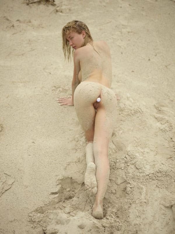 Beach Babe with Anal Plug in Ass: Amateur Anal Play Photo