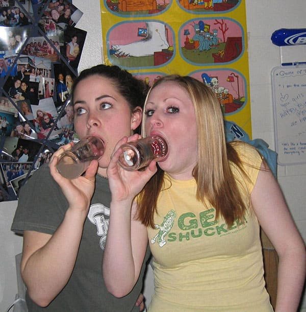 Amateur Babes with Huge Stretched Mouths - Explicit Porn Photos