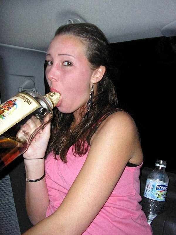 Amateur Babes with Huge Stretched Mouths - Explicit Porn Photos