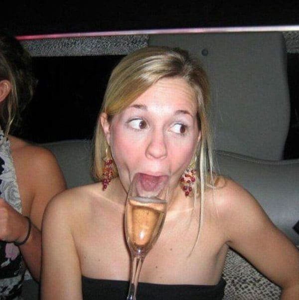 Amateur Babes with Huge Stretched Mouths - Explicit Porn Photos