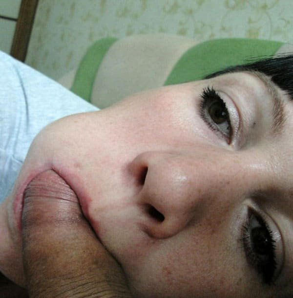 Raw Homemade Blowjob: Amateur Porn Photo Session