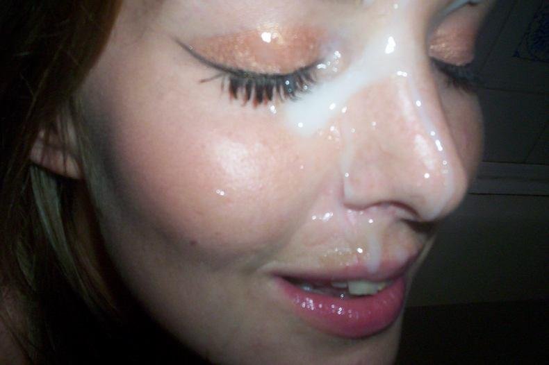 Mature Woman Unleashes Naughty Side: Hot Amateur Porn Photos