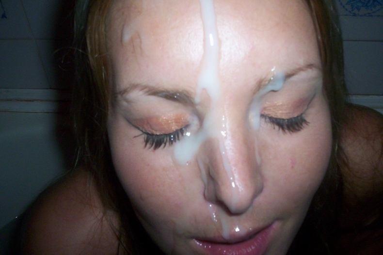 Mature Woman Unleashes Naughty Side: Hot Amateur Porn Photos