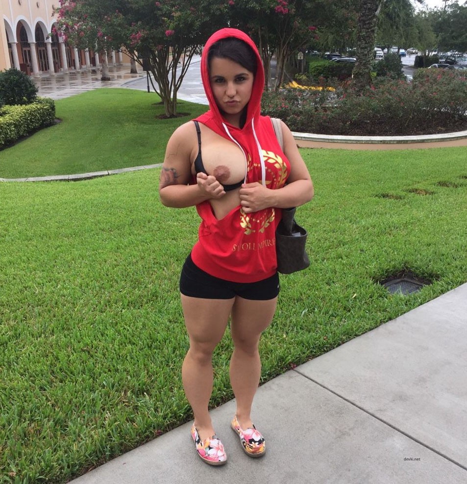 Ravishing my girlfriend with massive cock - Amateur porn photo