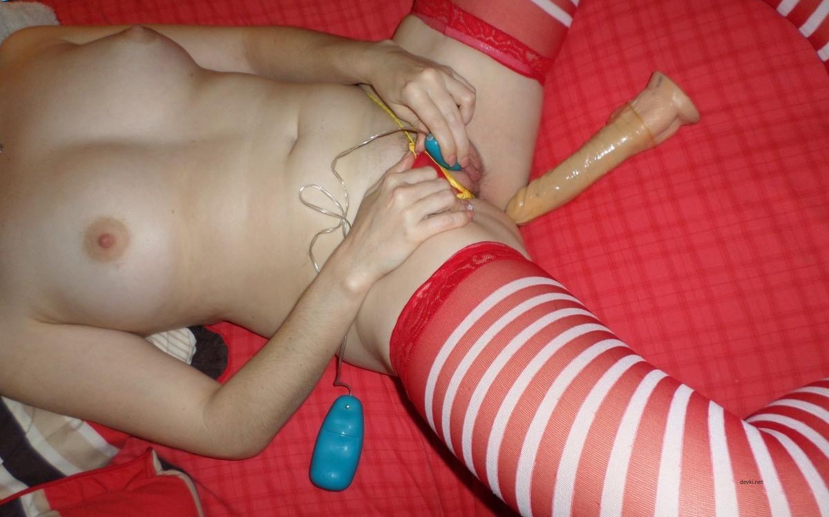 Sexy Amateur Babe in Fun Stockings - Explicit Homemade Porn Pics