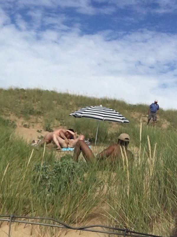 Beach Voyeur Sex: Explicit Amateur Porn Photo