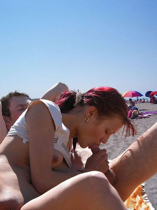 Beach Voyeur Sex: Explicit Amateur Porn Photo