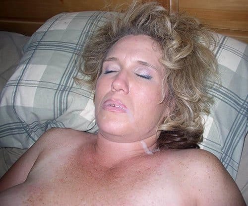 Drunk Sluts Amateur Porn Pics: Explicit Photos of Intoxicated Whores