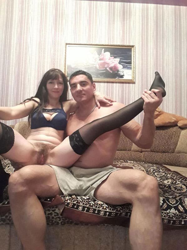 Mature Wife Fucks Muscular Husband - Amateur Porn Explicit Photo