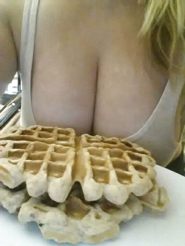 Naked Babes and Food: Explicit Amateur Photos for Adults