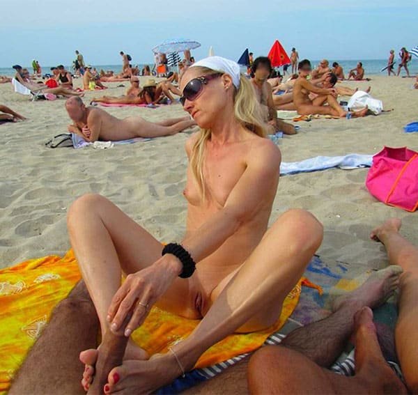 Wild Outdoor Beach Sex: Amateur Porn Photo Collection