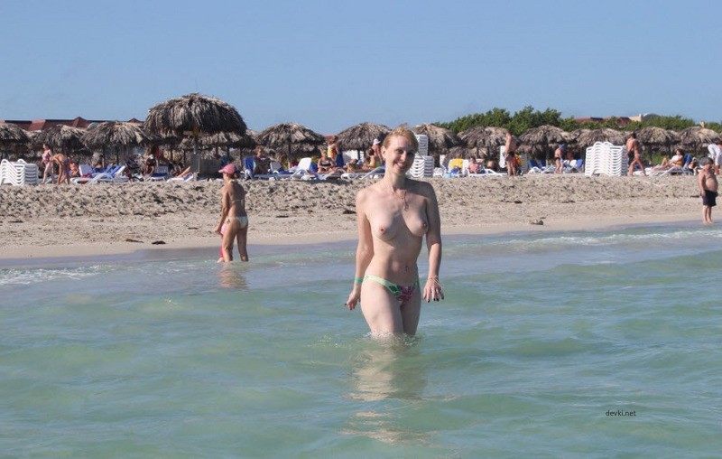 Explicit Cuban Vacation Photo Report: Amateur XXX Pics