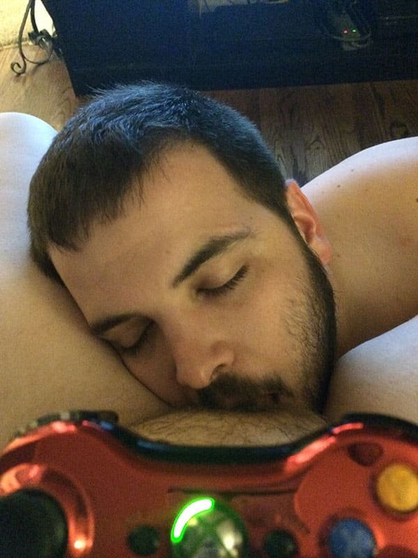 Sluts Love Cunnilingus: Amateur Porn Photos