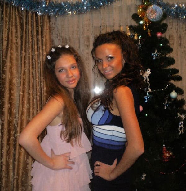 Sultry Beauty Unleashed: No Holds Barred Amateur Porn Photo Shoot