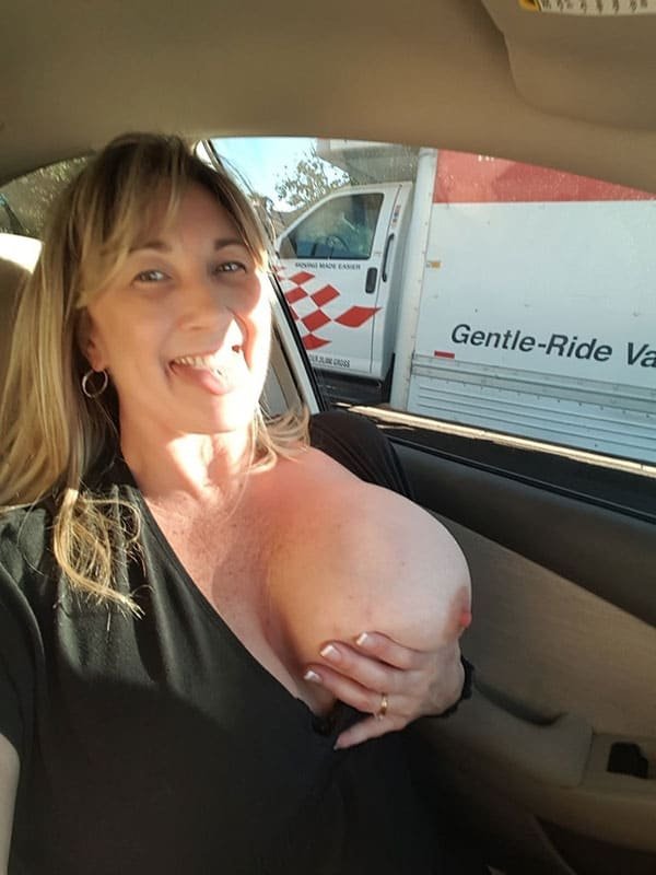 Amateur Babes with Huge Melons: Explicit Photo Collection