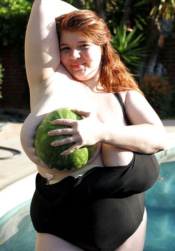 Amateur Babes with Huge Melons: Explicit Photo Collection