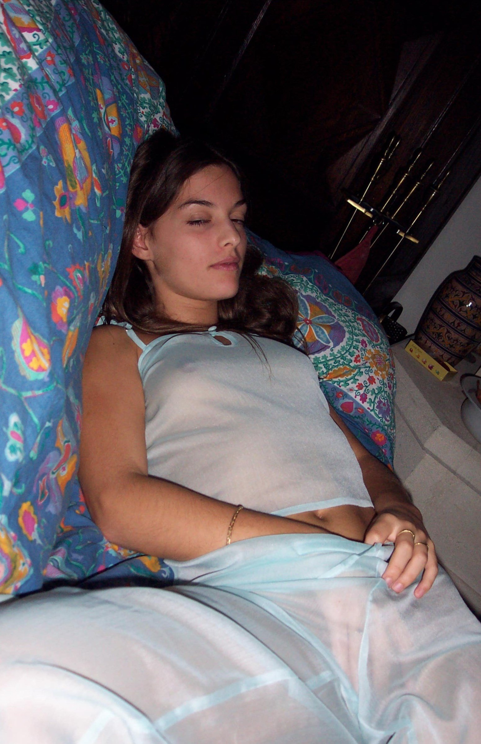 Exposed: Amateur Babe Shows Off Every Inch of Her Sensational Body