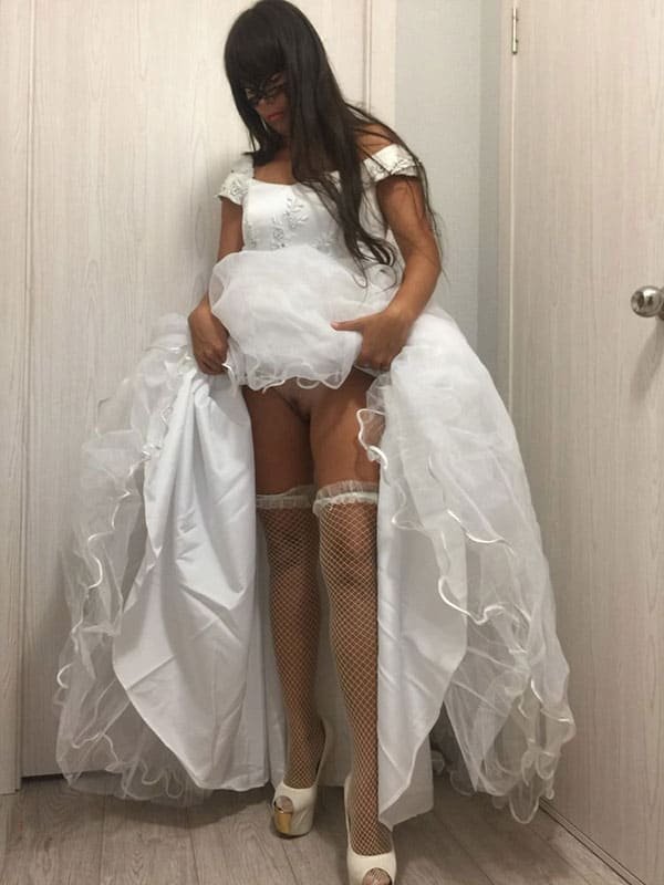 Bride Gets Fucked in Wedding Dress - Amateur Porn Photo
