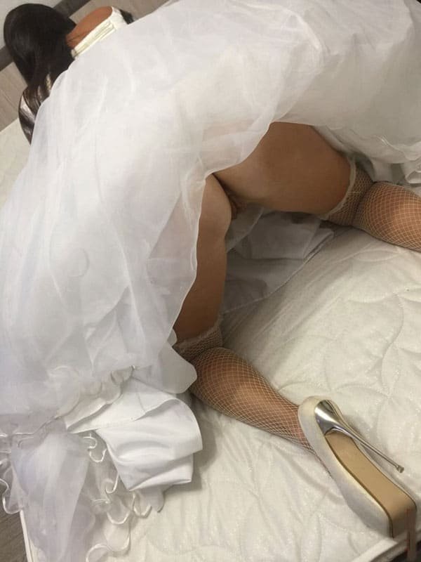 Bride Gets Fucked in Wedding Dress - Amateur Porn Photo