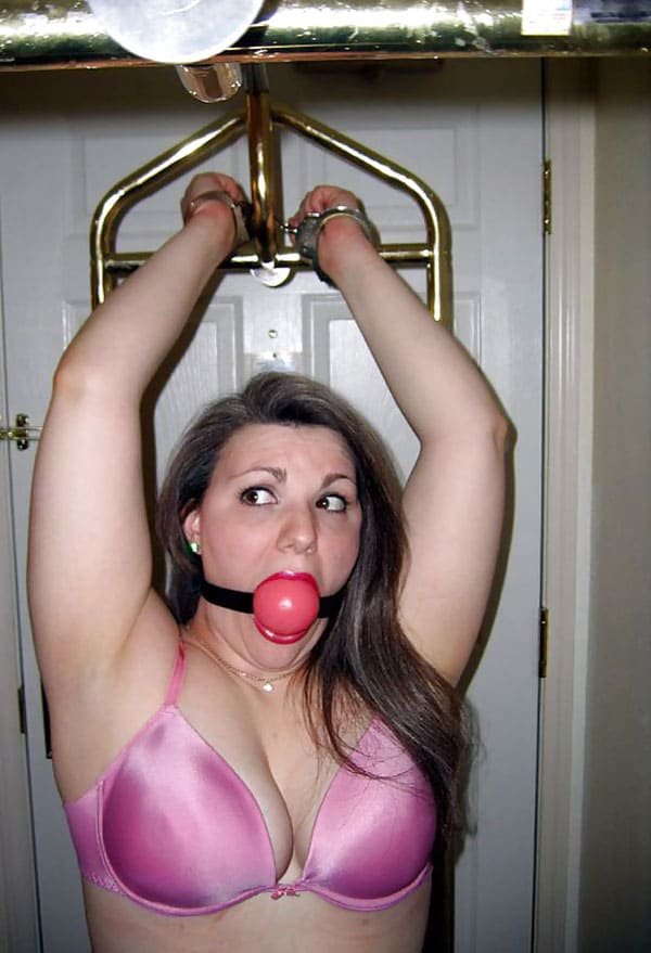 Beautiful BDSM babes with gags in mouth - Amateur porn pics