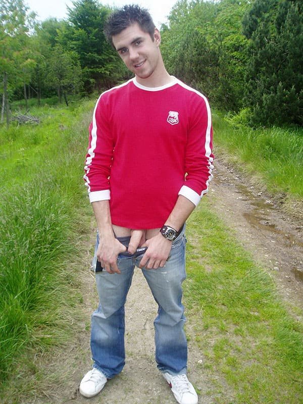 Young slut gives blowjob in public - Amateur porn photo.