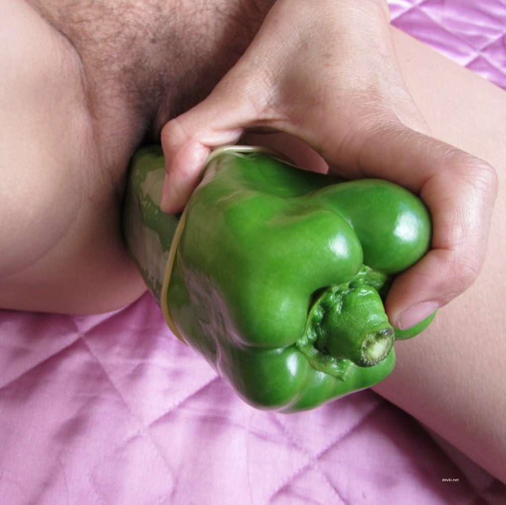 Raw Amateur Porn: Pantyless on Pink Mattress - Explicit XXX Photo