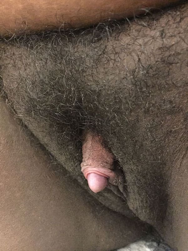 Amateur Porn: Girls with Huge Clits - Explicit Photos