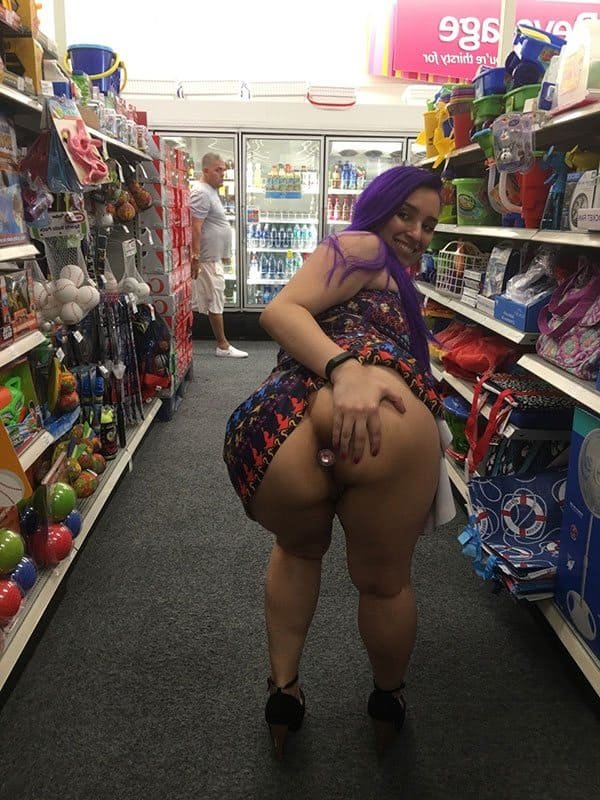 Amateur Babes Flashing Naked Asses in Public Places