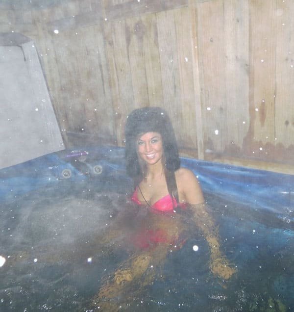 Hot Winter Masturbation in Jacuzzi by Sexy Amateur