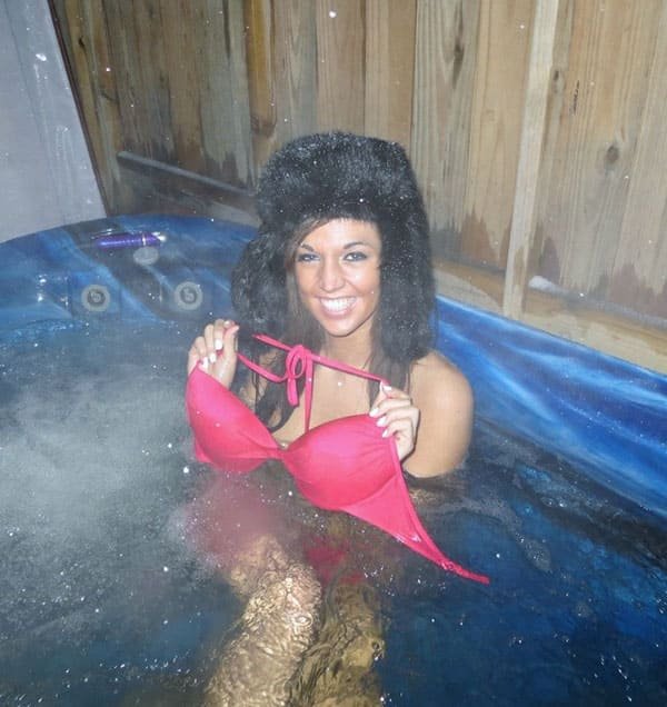 Hot Winter Masturbation in Jacuzzi by Sexy Amateur